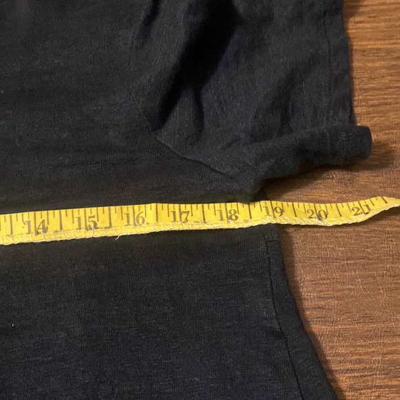 Chico’s Black Hi-Lo 100% Linen Top, Size 1 - Picture 6 of 6
